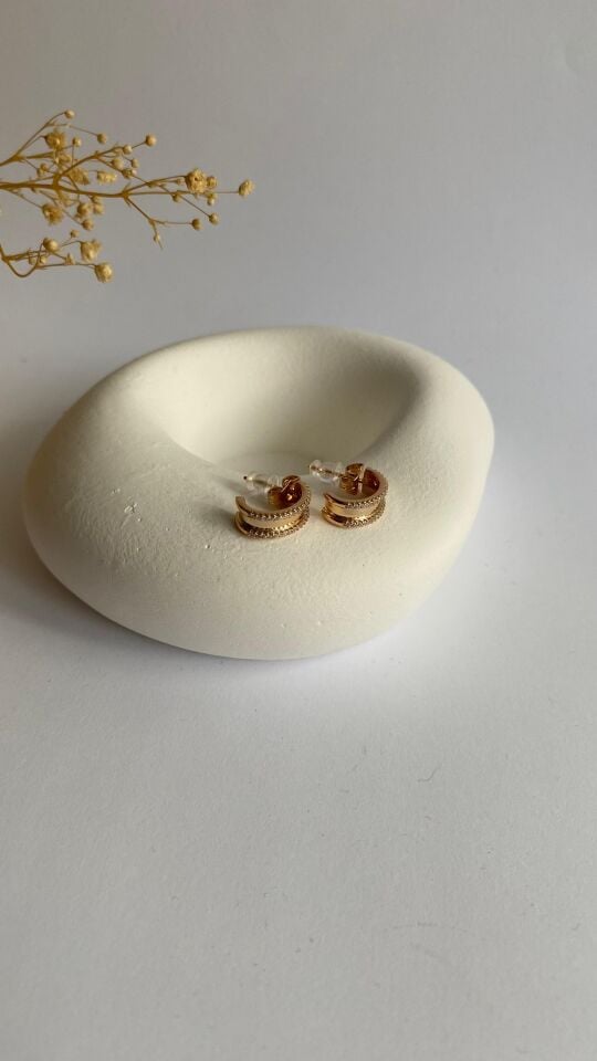 Mini taşlı yarım halka küpe