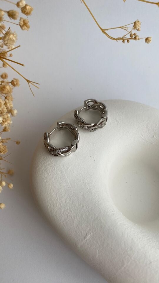 Silver taşlı örgü motifli küpe