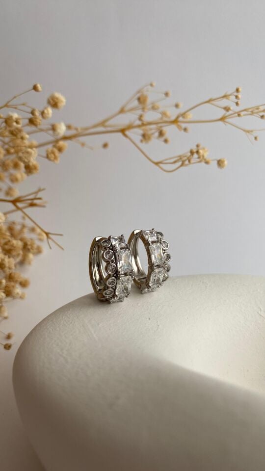 Silver çift sıra taşlı halka küpe