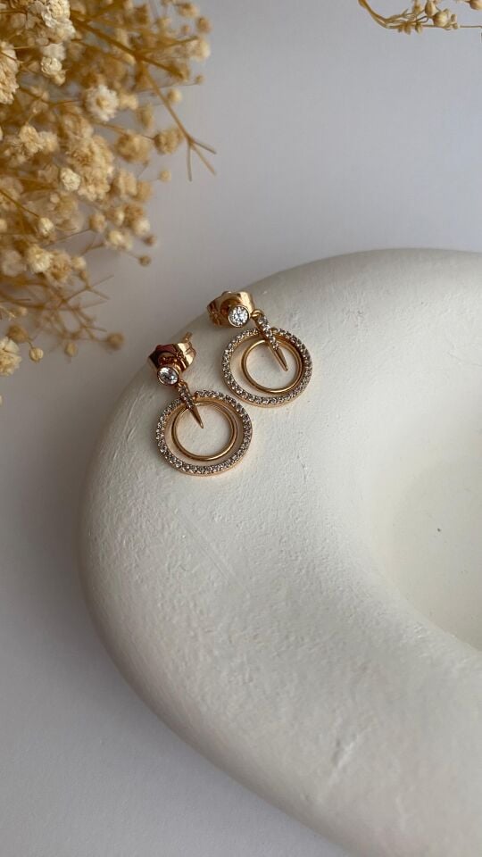 Yuvarlak mini halkalı taşlı küpe