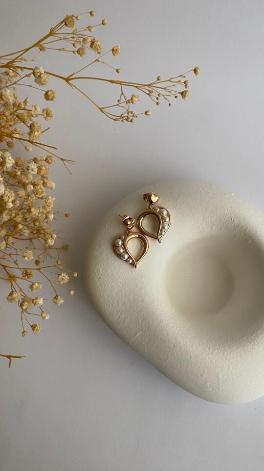 Kalp formlu incili küpe