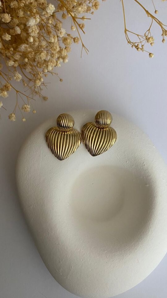 Marka model kalp formlu küpe