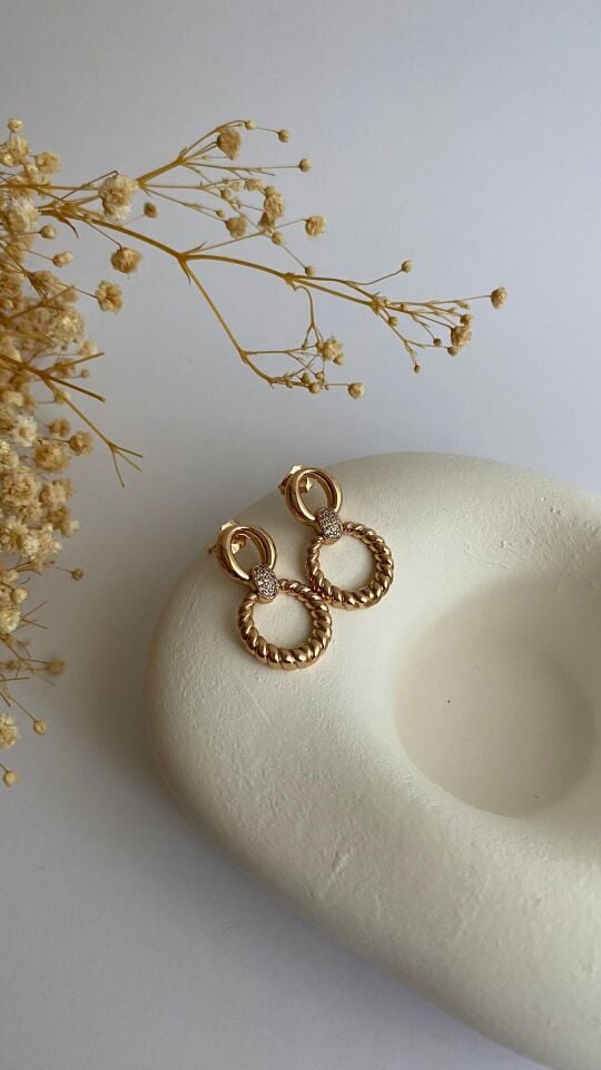 İki halkalı rose gold küpe
