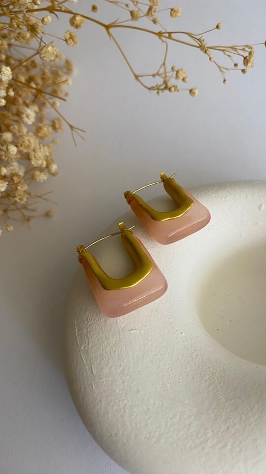 Pembe dikdörtgen formlu küpe