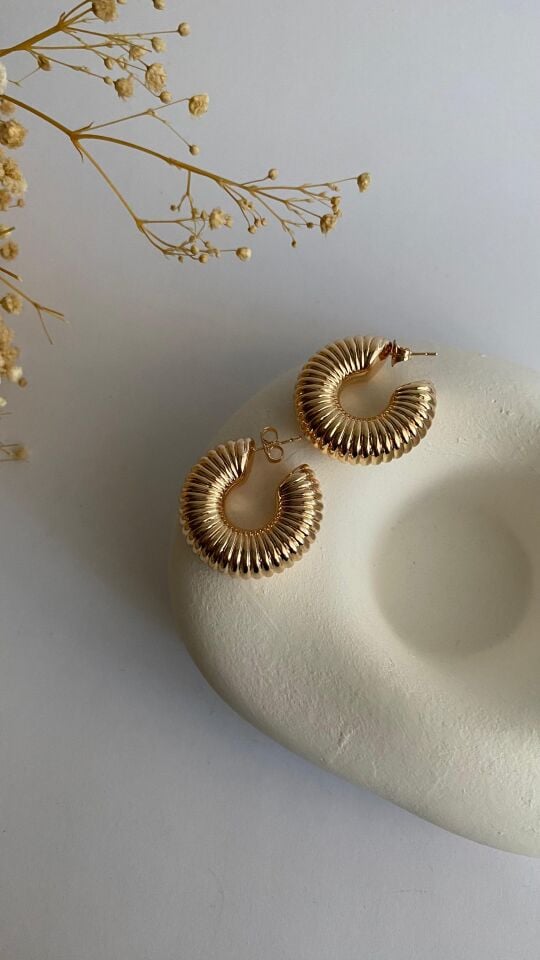 Marka model kalın boru halka küpe