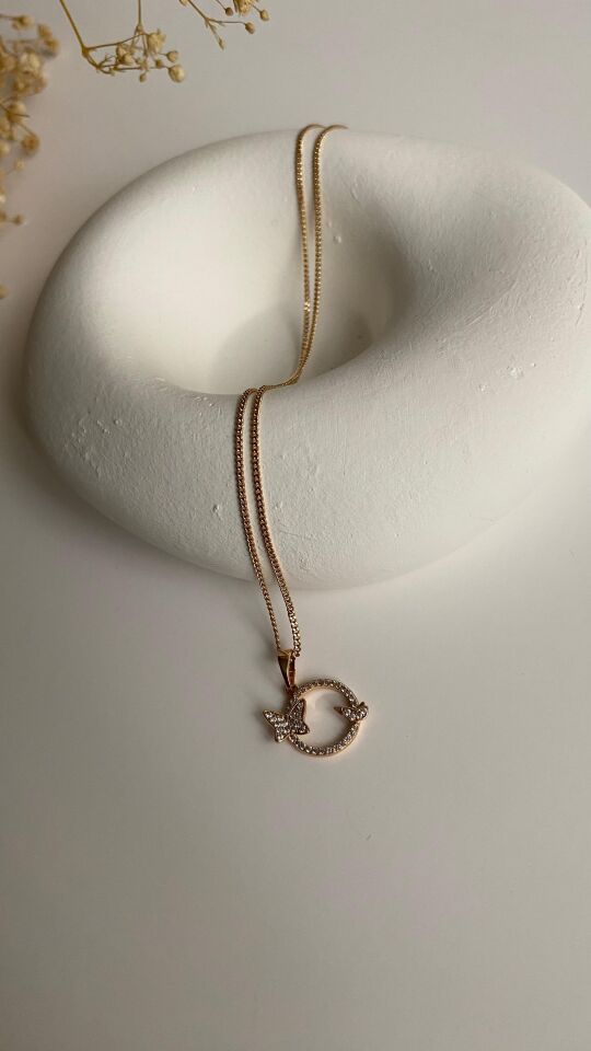 Rose gold ucu yuvarlak kelebekli kolye