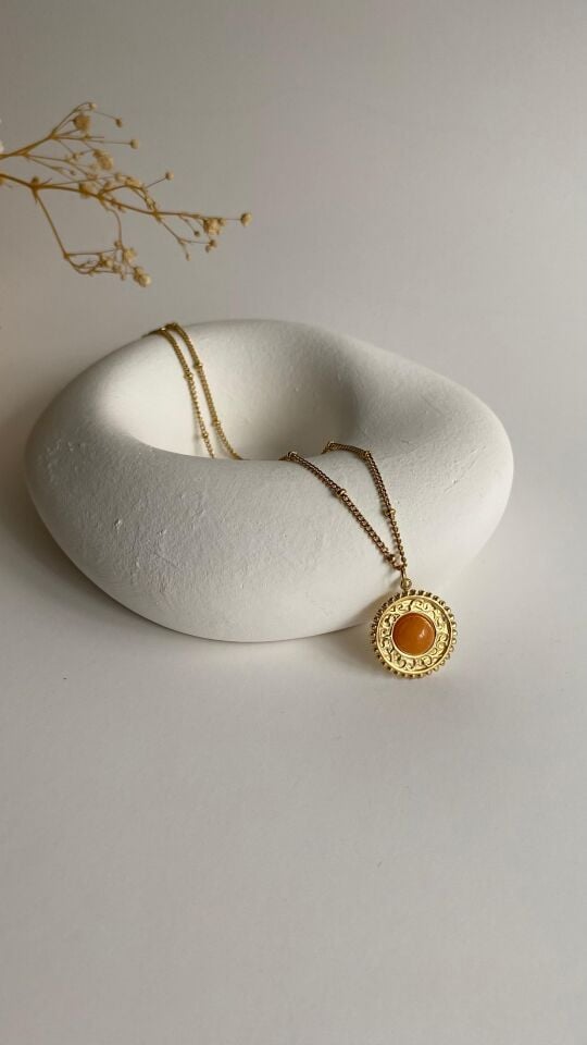 Turuncu taşlı yuvarlak uçlu kolye