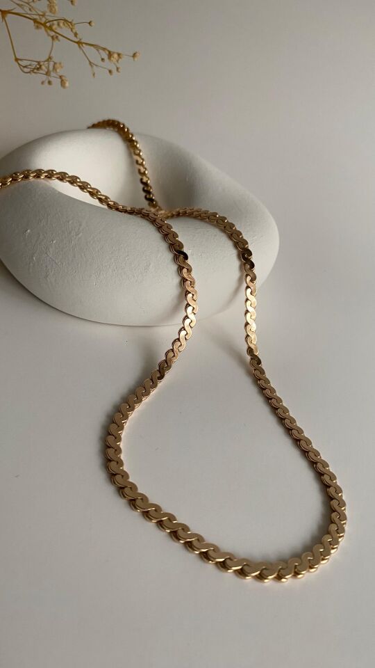 Rose gold spiral kolye