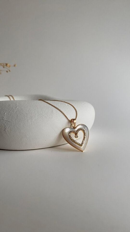 Rose gold zincirli sedef kalpli taşlı kolye