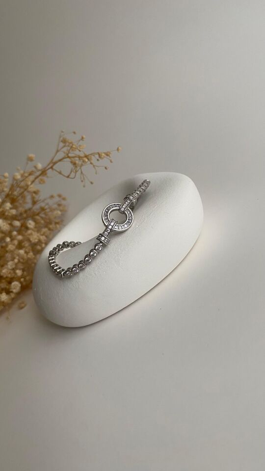 Silver taşlı kemer detay bileklik