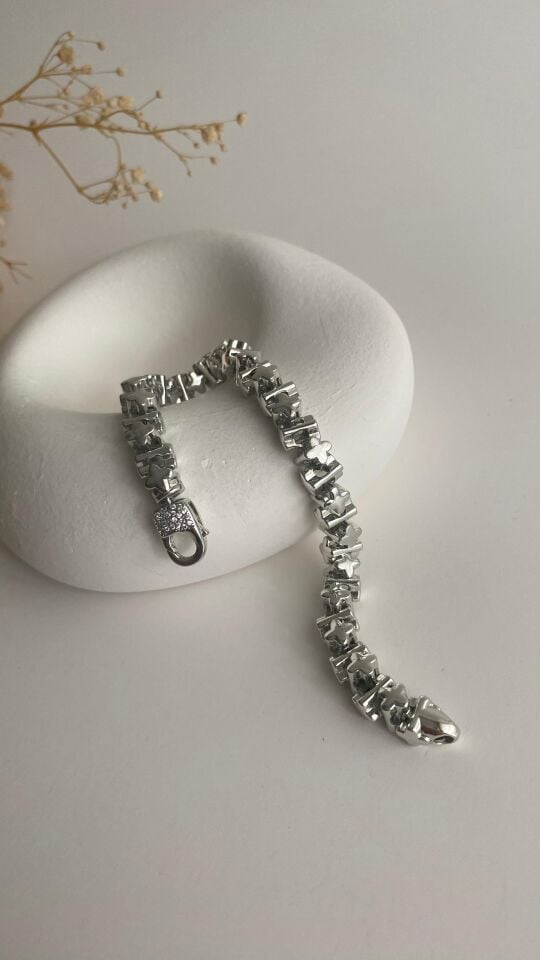 Silver kalın geçmeli çiçek görünümlü bileklik