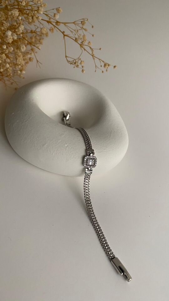 Silver kare taşlı zincir bileklik