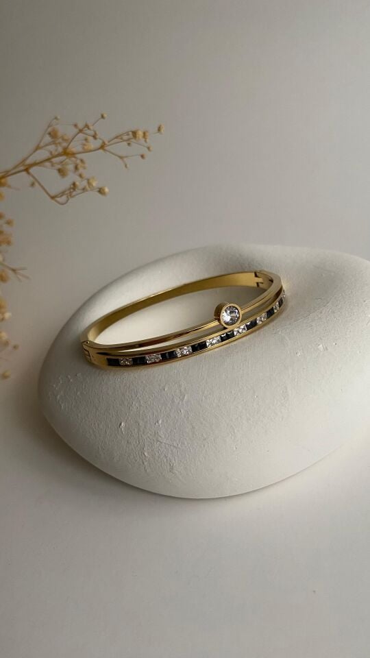 Siyah beyaz taşlı kelepçe