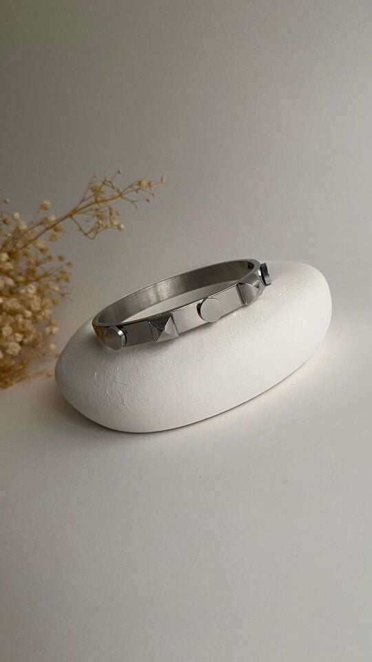 Silver üzeri geometrik şekilli kelepçe