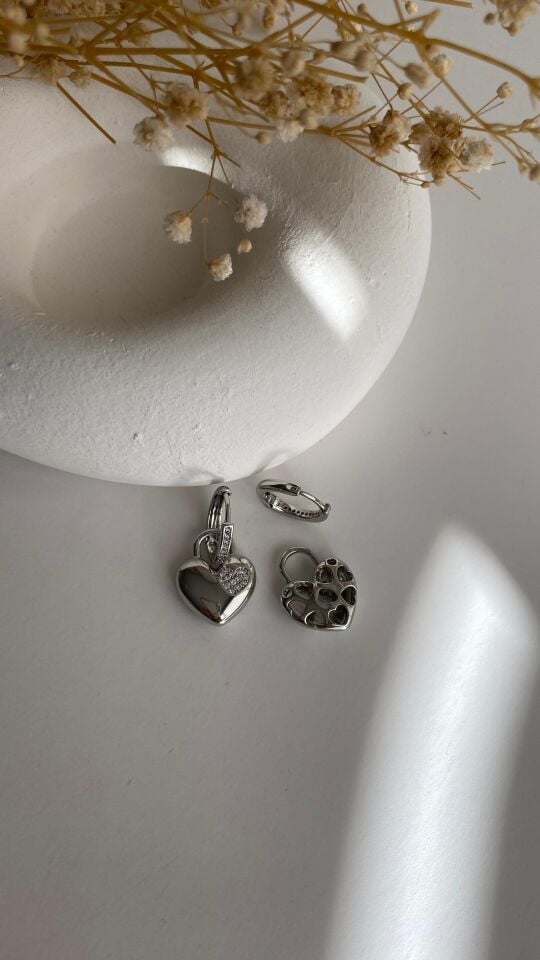 Silver kalp uçlu halka küpe