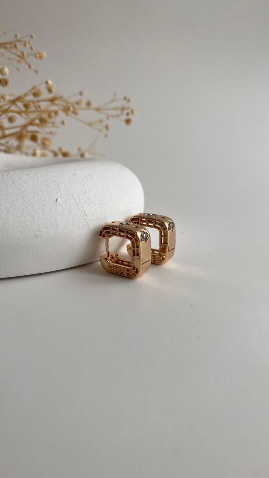 Rose gold mini kare çiçek işli küpe