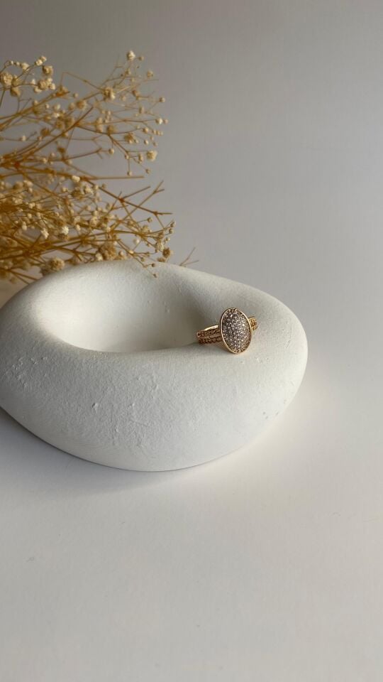 Elips taşlı yüzük