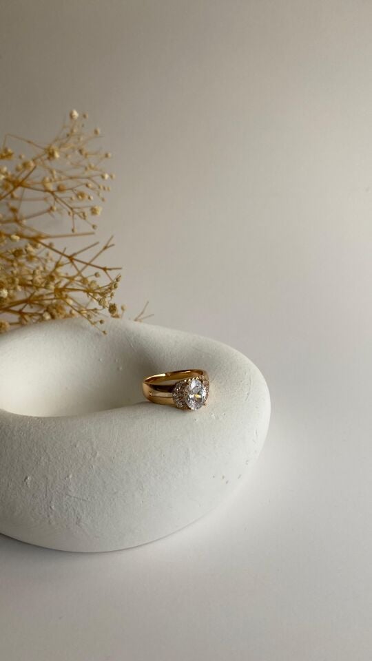 Luke taşlı yüzük