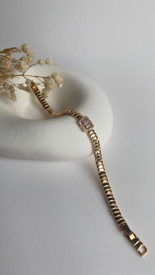 Rose gold baget taşlı bakla bileklik