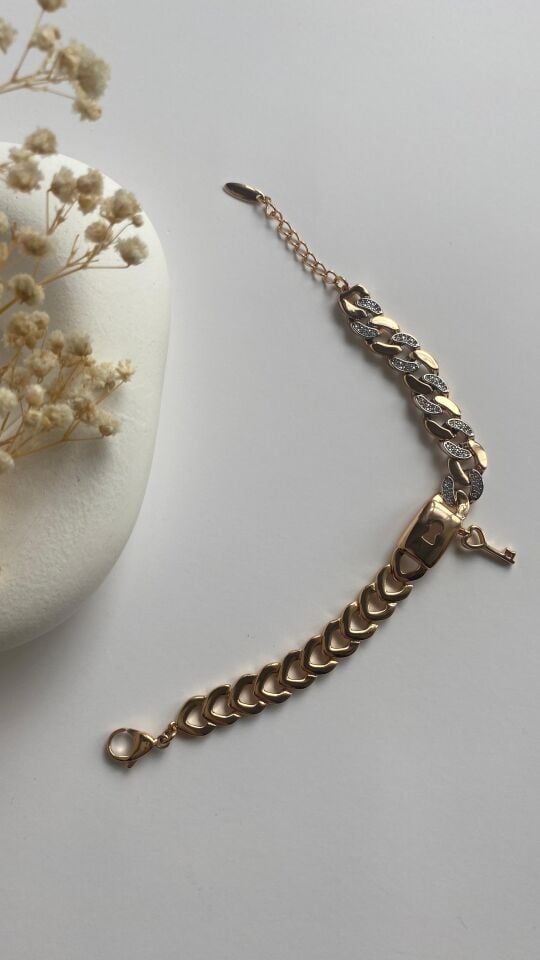 Kalp anahtar uçlu kalın taşlı bileklik