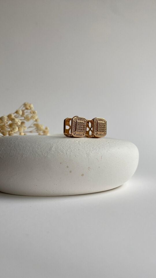 Rose gold kare form taşlı küpe