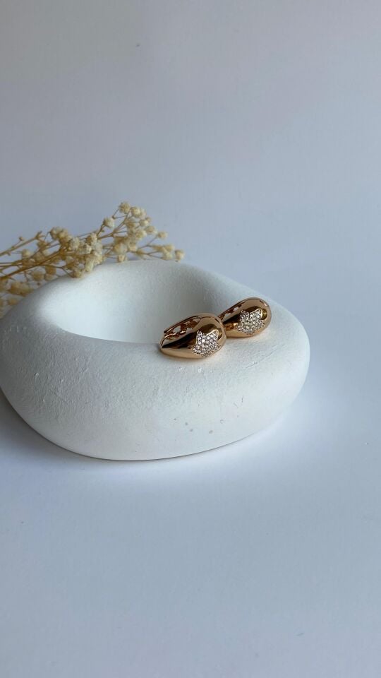 Rose gold damla form yıldız işli küpe