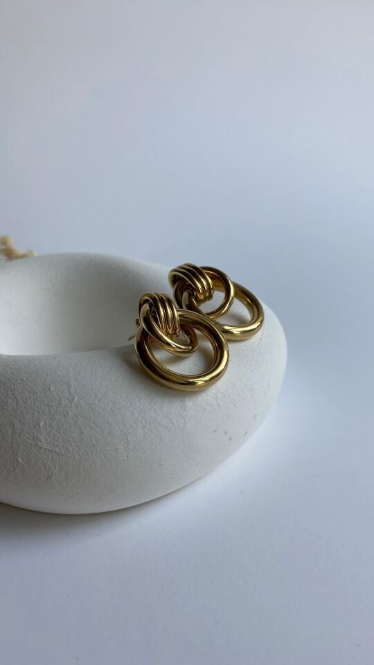 Gold  vintage halka geçmeli küpe